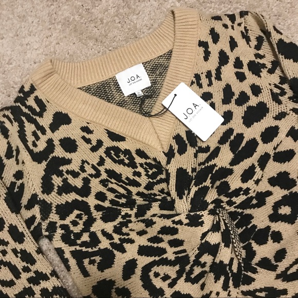 🆕 J.O.A. Sweater - Picture 3 of 3